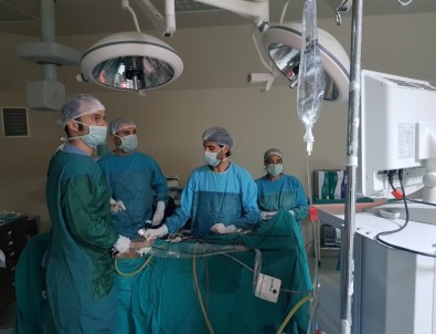 Tunceli'de İlk Kez Kapalı Myom Alma Ameliyatı Gerçekleştirildi