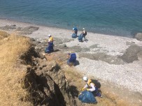 DEVLET DEMIR YOLLARı - Tuşba Belediyesi'nden Sahil Temizliği