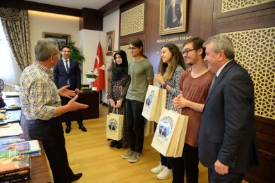 YKS Şampiyonundan Başkan Çetin'e Ziyaret