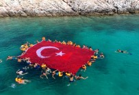 30 AĞUSTOS ZAFER BAYRAMı - Çeşme'de Denizde Ve Karada 30 Ağustos Coşkusu