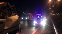 İzmir'de Tır Otomobile Çarptı Açıklaması 1 Ölü, 1 Yaralı