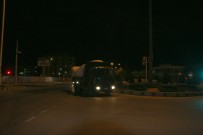 KOMANDO BİRLİĞİ - Münbiç ile Tel Rıfat'a komando birliği sevkiyatı