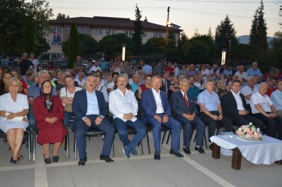 Atatürk Temalı Heykel Görkemli Törenle Açıldı