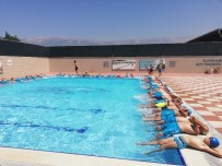 FATİH MEHMET ERKOÇ - Büyükşehir Belediye Sporcu Yetiştirmeye Devam Ediyor