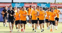 EREN DERDIYOK - Galatasaray Hazırlıklarını Tamamladı