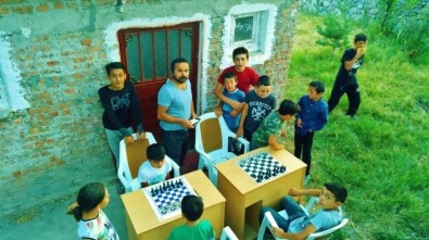 Köyde Satranç Turnuvası
