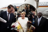 GANA - Merkel, Afrika'dan yasa dışı göçü durdurmak istiyor