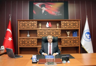 Rektör Şengörür'den, Kırklareli Üniversitesine Yerleşen Öğrencilere Mesaj