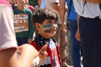 Suriyeliler'den İdlib İçin Protesto