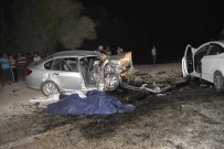 BILAL ASLAN - 2 Otomobil Kafa Kafaya Çarpıştı Açıklaması 2 Ölü, 4 Yaralı