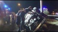 Hurdaya Dönen Otomobilde Sıkışan Sürücüyü İtfaiye Ekipleri Kurtardı Açıklaması 1 Yaralı