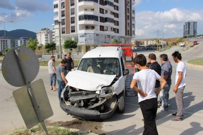 Samsun'da Trafik Kazası Açıklaması 6 Yaralı