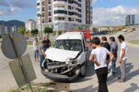 Samsun'da Trafik Kazası Açıklaması 6 Yaralı