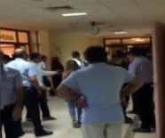 GAZİ YAŞARGİL - Acil Servis Savaş Alanına Döndü Açıklaması 5 Yaralı