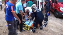 ADıYAMAN ÜNIVERSITESI - Adıyaman'da Minibüs Şarampole Devrildi Açıklaması 8 Yaralı