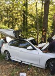 HAKAN ATEŞ - Sağlık Çalışanlarının Bulunduğu Otomobil Ağaca Çarptı Açıklaması 1'İ Ağır 4 Yaralı
