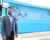 AKILLI TAHTA - Türk Telekom Eğitim Tırı İle Anadolu'da İpek Yolu Mesafesinin Üç Katı Yol Katedildi