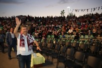 ŞÜKRÜ KARABACAK - Darıca'da Sahne Tokatlılar'ın