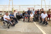 ENGELLİ RAMPASI - Manavgat Belediyesi'nden 'Özgür Plaj'