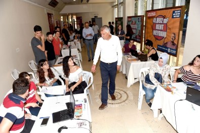 Seyhan Belediyesi 'Tercih Danışma Merkezi' Açtı
