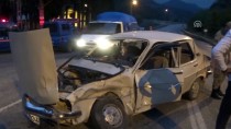 Kahramanmaraş'ta Minibüs İle Otomobil Çarpıştı Açıklaması 3 Yaralı