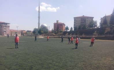 Kur'an Kursu Öğrencilerine Spor Desteği