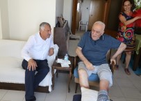 Voleybolun Duayenine Karalar'dan Ziyaret