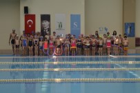 ÇUKURHISAR - Kırsaldaki Çocukların Havuz Keyfi