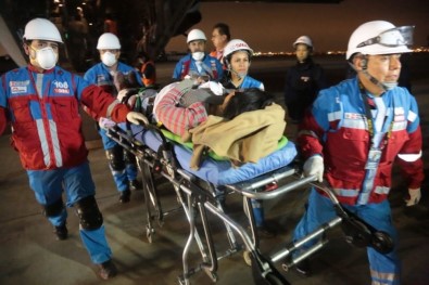Peru'da Cenaze Merasiminde Zehirlenme Vakası Açıklaması 10 Ölü, 50 Yaralı