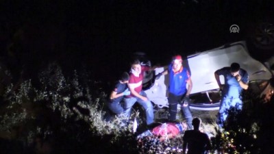 Aydın'da Otomobille Uçuruma Düşen İki Kişi Kurtarıldı