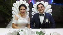 DÜĞÜN EVİ - Düğün davetiyelerindeki fotoğrafı gören inanamadı!