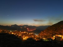 KUZEY IRAK - Irak Sınırında Orman Yangını