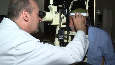 'Kombine Göz Ameliyatı' İle 11 Yıl Sonra Görmeye Başladı