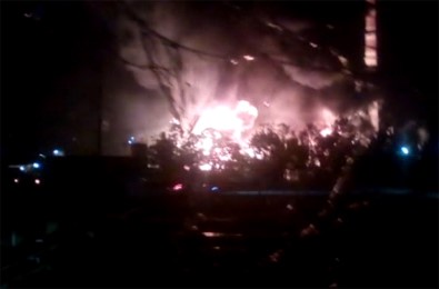 Almanya'da Rafineride Patlama Açıklaması 8 Yaralı