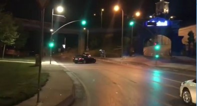 İstanbul'da 'Makas' Ve 'Drift' Terörü Kamerada