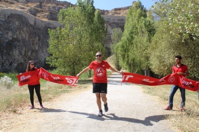 'İyilik Elçisi' Van'dan İzmir'e Koşacak