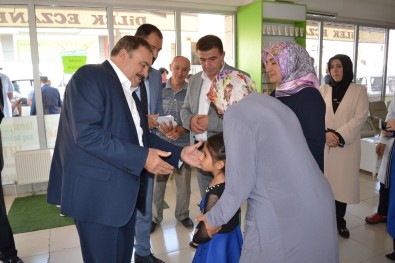 Milletvekili Eroğlu'ndan Baba Ocağı Şuhut'ta Esnaf Ziyareti