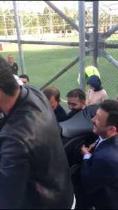 Sofuoğlu'nun Motosikletini 10 Kişi Zor Taşıdı, Renkli Görüntüler Ortaya Çıktı