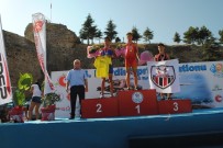 ABDULLAH AKDAŞ - Triatlon Şampiyonları Ödüllerini Aldı