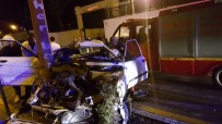 ASKERİ HASTANE - Van'da Trafik Kazası; 4 Yaralı