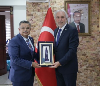 AK Parti Yerel Yönetimler Başkan Yardımcısı Selim Yağcı'dan Vali Ve Belediye Başkanı'na Ziyaret
