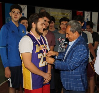 Akşehir'de Sokak Basketbolu Turnuvası Sona Erdi