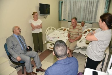 Vali Köşger, Kalp Krizi Geçiren Başkan Büyükyapıcı'yı Ziyaret Etti