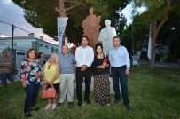 AVNİ ARBAŞ - Foça'ya Avni Arbaş Heykeli