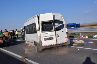 Lastiği Patlayan Minibüs Takla Attı Açıklaması 5 Yaralı