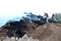 ESENLI - Yozgat'ta Anız Yangını 8 Bin Saman Balyasını Kül Etti