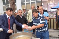 Emet Belediyesi 5 Bin Kişiye Aşure Dağıttı