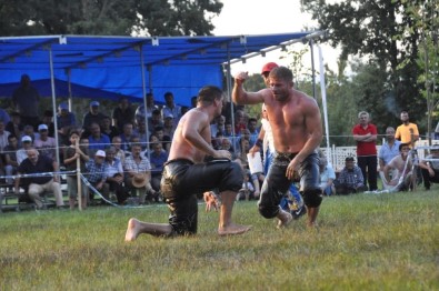 Pehlivanlar İzmit'e Geliyor