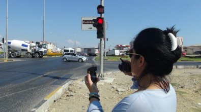 Sivil Polislerin Trafik Lambalarında Hatalı Sürücü Nöbeti