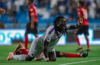 EDUARDO - Bafetimbi Gomis, Arabistan'da İlk Golünü Attı